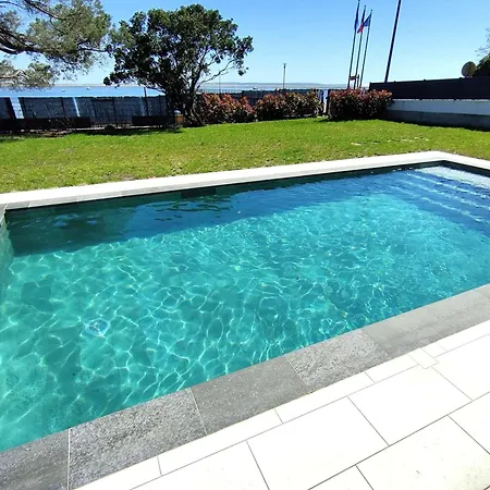 12 Pers Avec Piscine Chauffée Et Vue Exceptionnelle, Première Ligne Bassin D'arcachon - Fr-1-736-32